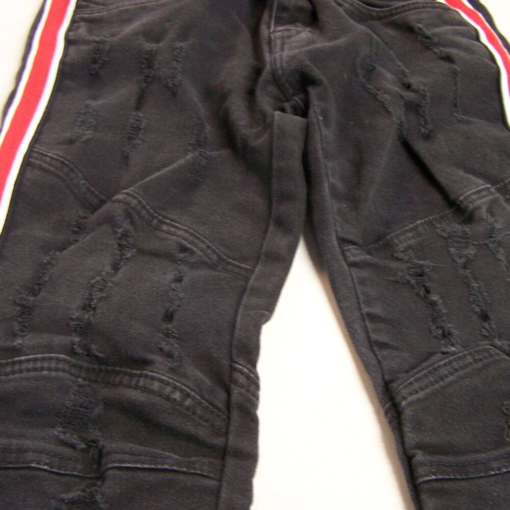 Evolution in Design Black Distressed Jeans Size 16